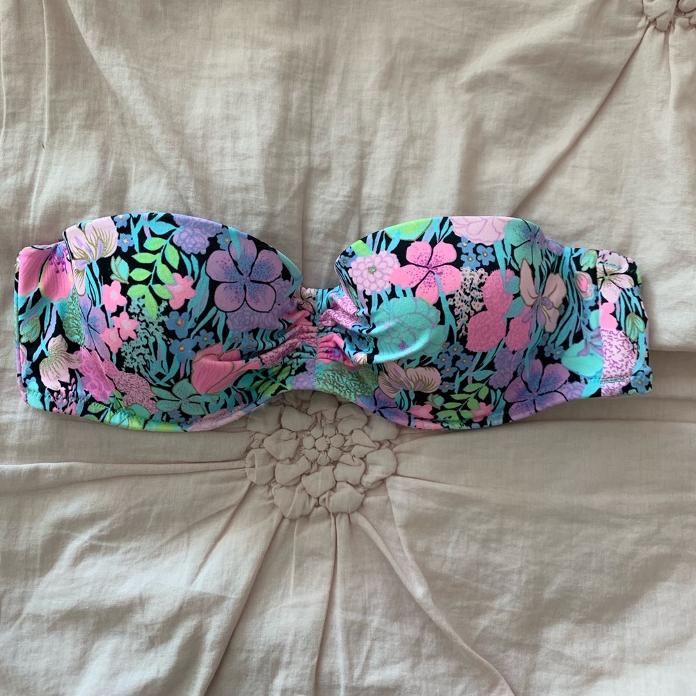 VS floral bikini top